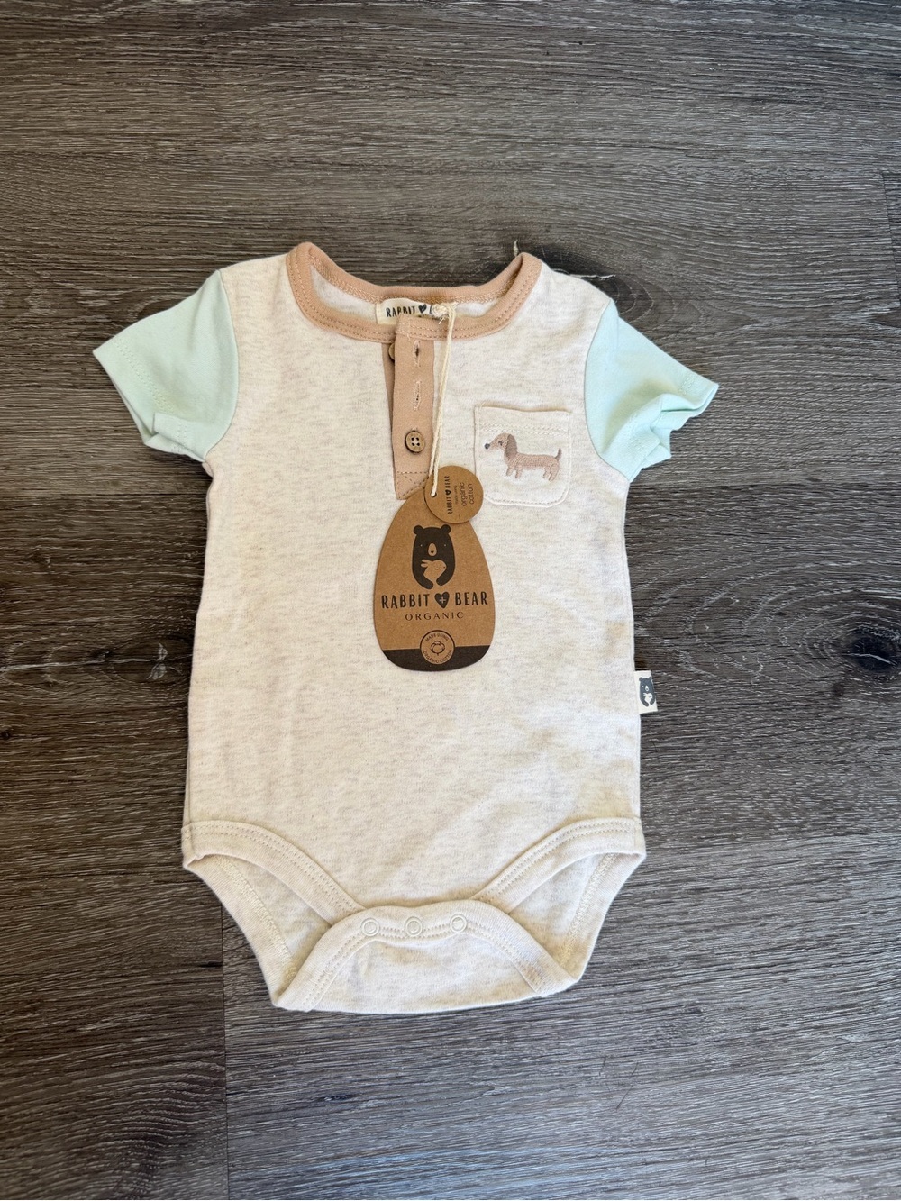 Rabbit & Bear Organic Cotton Baby Bodysuit - Cream with Mint Pocket Accent